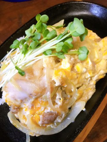 金曜限定！まかないランチは親子丼♪